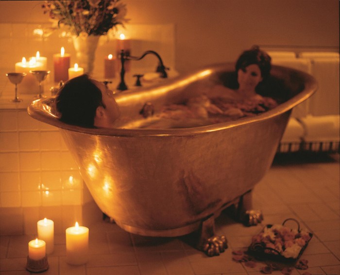 Guy and kopecks in the bath