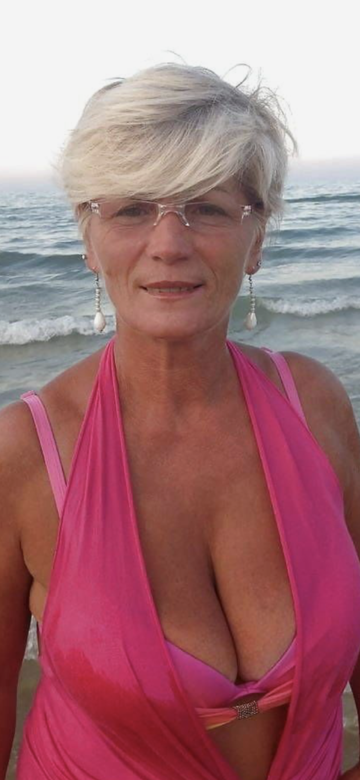 Anthea Turner photo