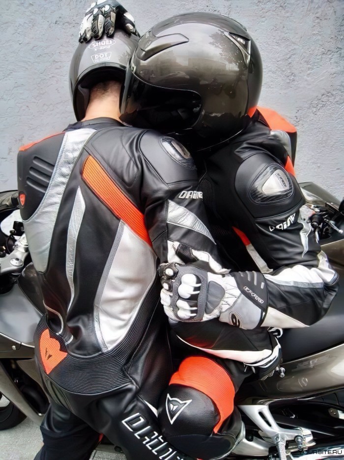 The motorcycle of the pilot ZX6R