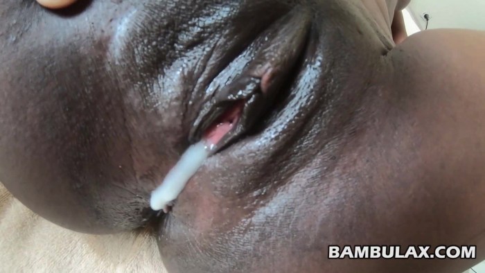 Negro hairy pussy and butt