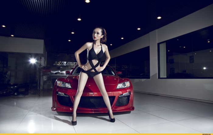 BMW X6 and Girl