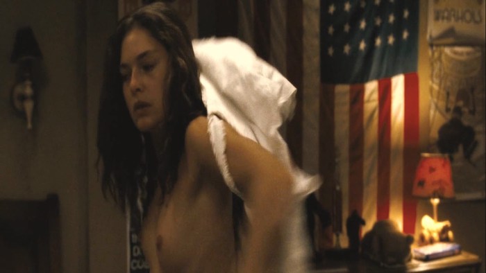 Alexa Davalos is hot