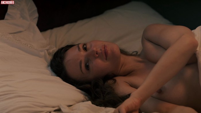 Agnia Ditkovskite in the film an hour before dawn