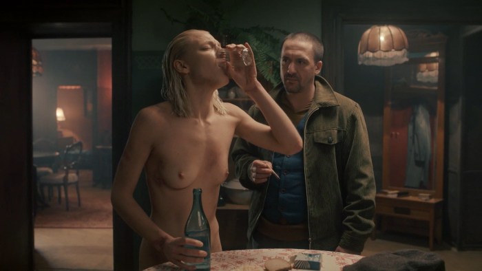 Agnia Ditkovskite is naked
