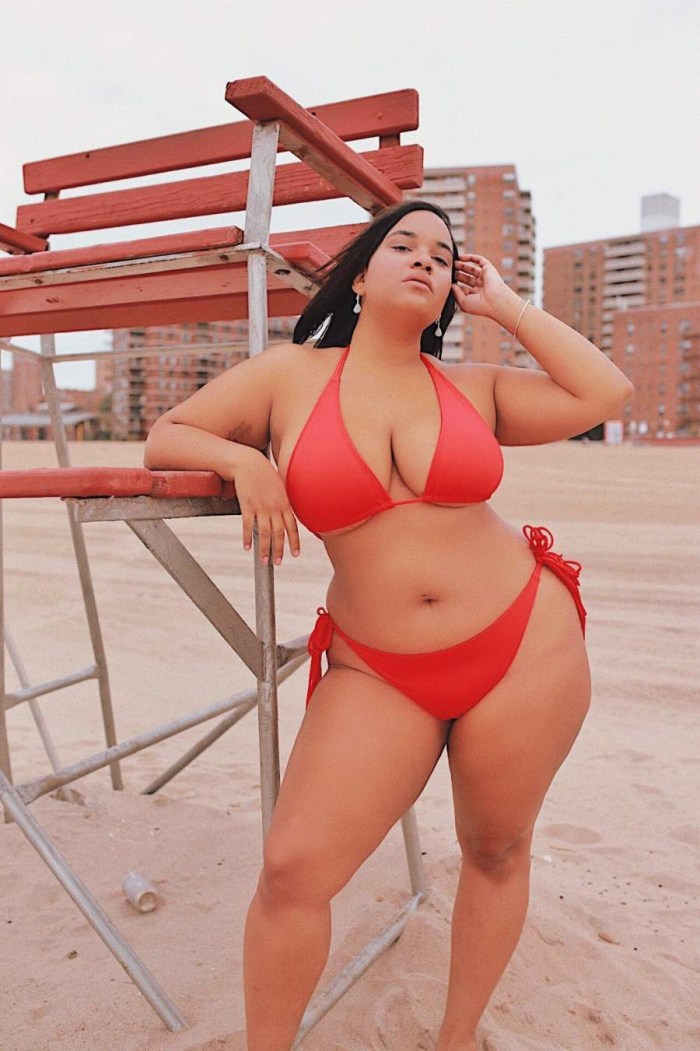 Model plus Sofia Adams