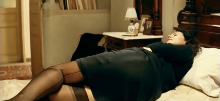 Daniela Stoyanovich actress Leg