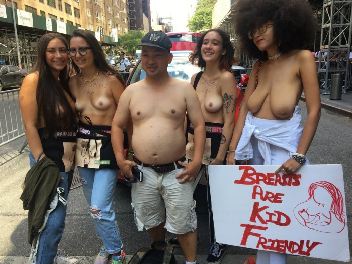 Cool naked girls