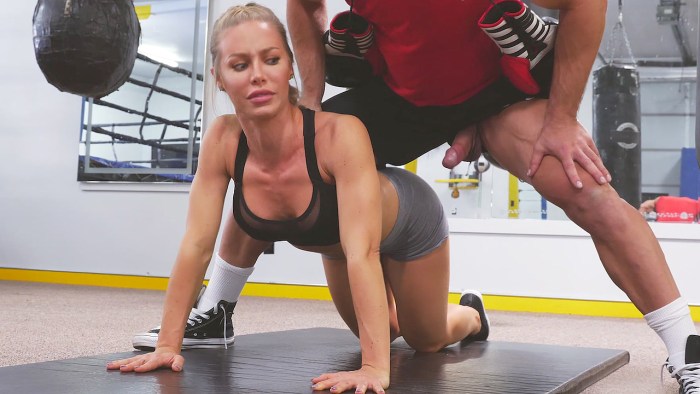 Nicole Aniston in the gym
