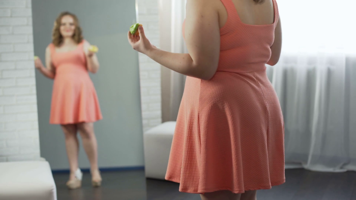 Bbw in front of the mirror