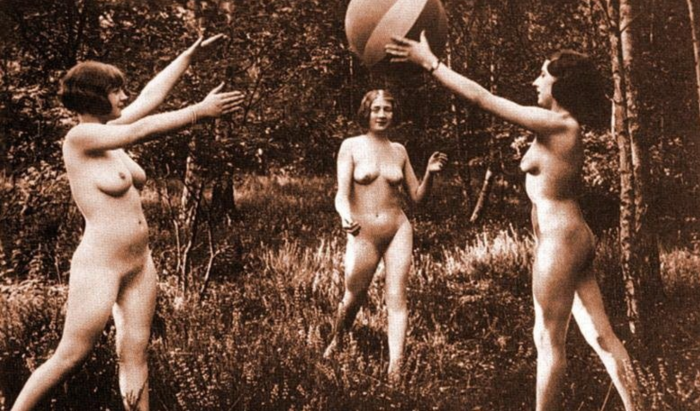 Naked women in a brothel