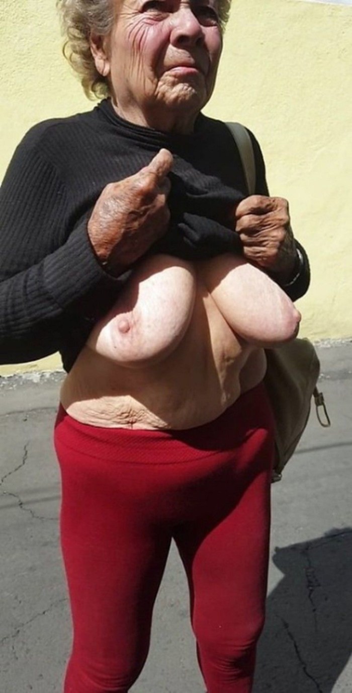 Street Crackwhore XXX Club