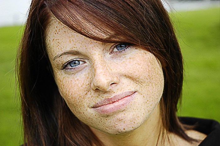 Red -haired Dominica Sorristes