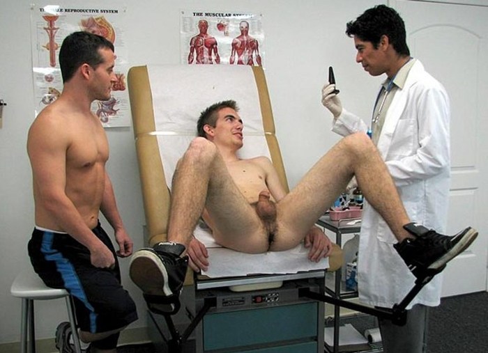 CFNM Voyeur Instructs Jerkoff at doc office