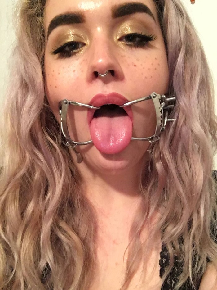 Pussy Ringpussy Clamps to Hold Pussy Open