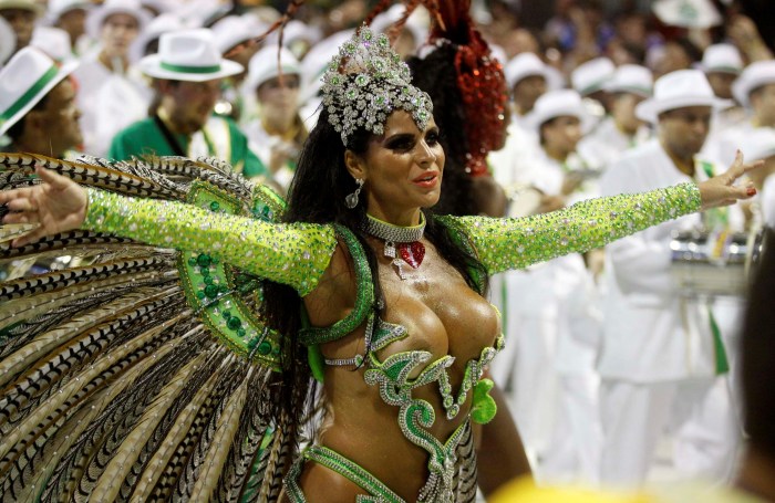 Andrea Martins Brazili Carnival