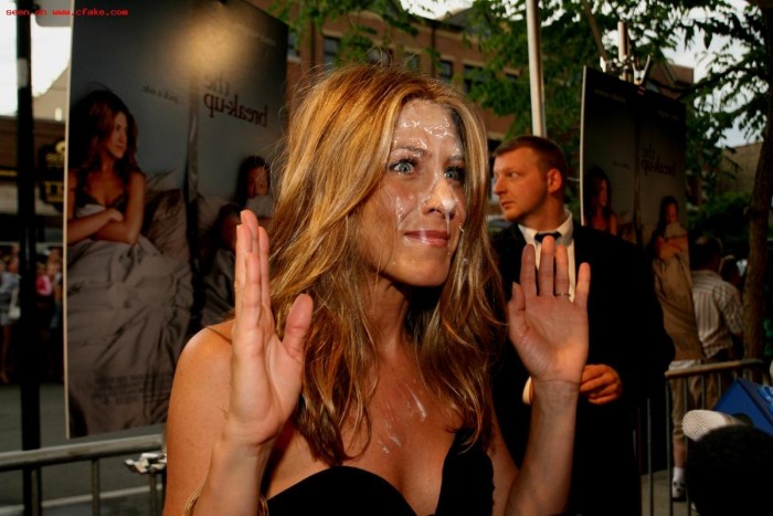 Tits Jennifer Aniston