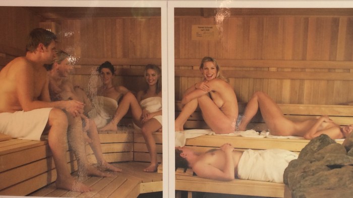 The girl seduced the guy in the bathhouse