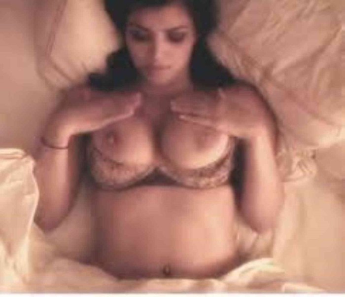 Drain Kim Kardashian without panties