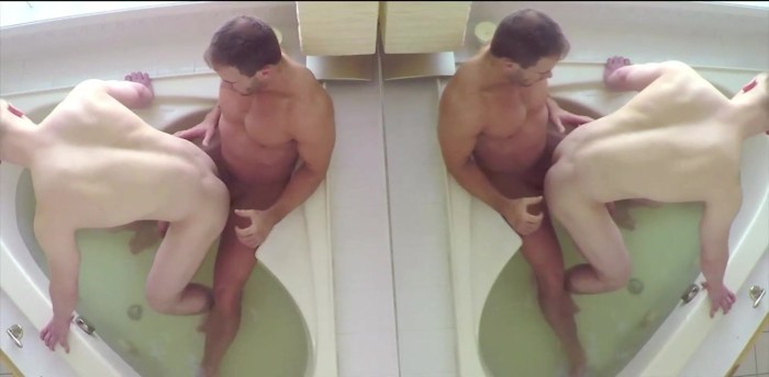 Porn with an old man in the bathroom