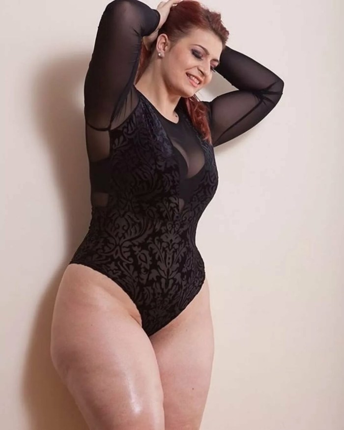 Naked mature pregnant women