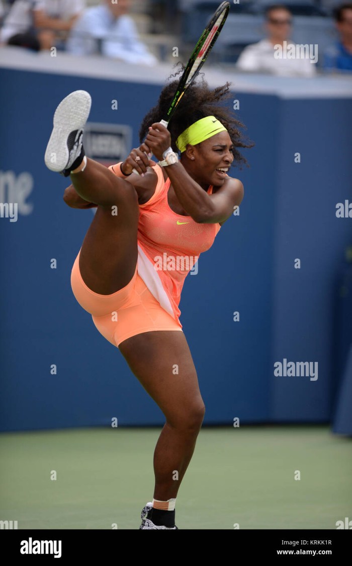 Serena Williams exposed her chest