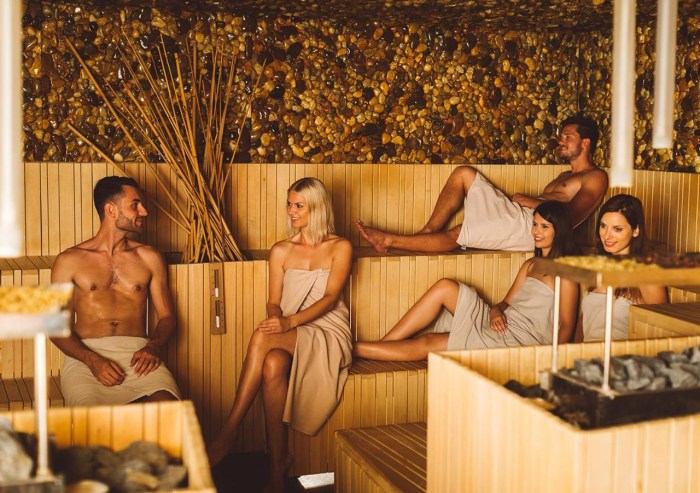 Friends in the bath