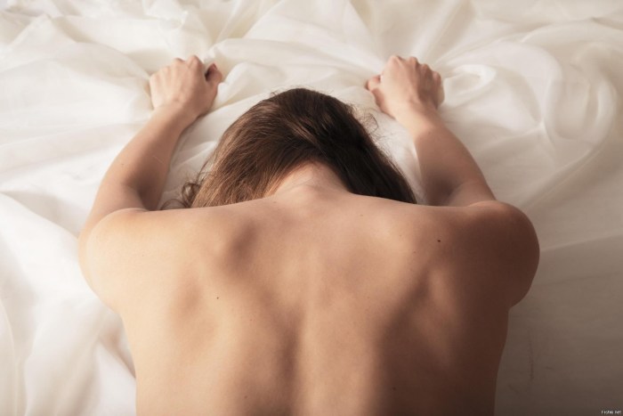 Women's back lying