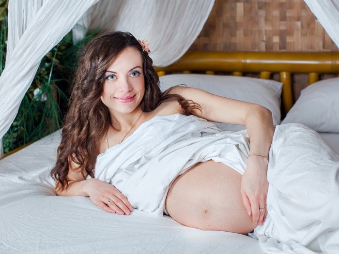 Pregnant women with big stomachs