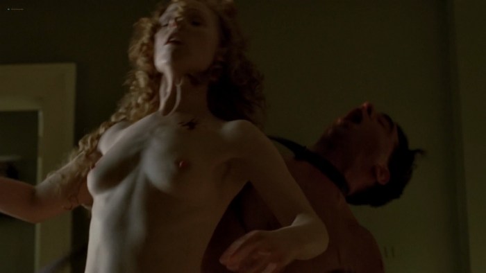 Joey King Erotic scenes