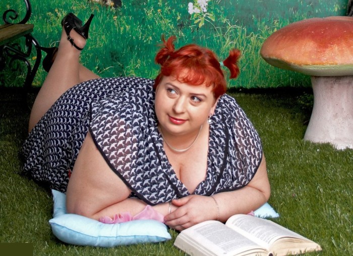 Fat village aunt