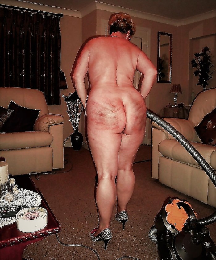 Naked fat women close -up