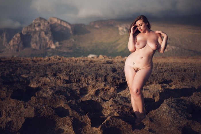 Sofia Adams plus saz naked