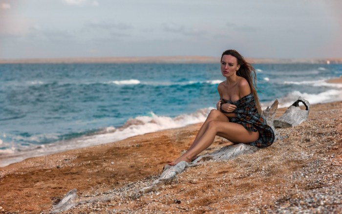 Girls on the Caspian beach