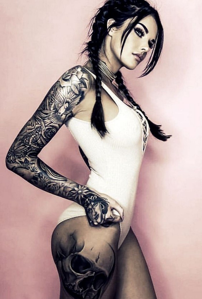 Maya Muller Tattoo Girls