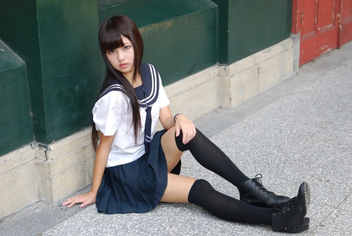 Without a coward of a girl Japan
