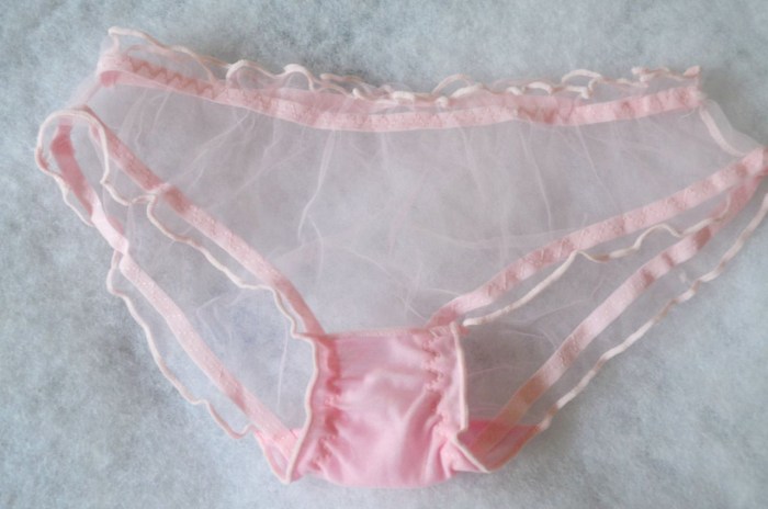Lace laundry female