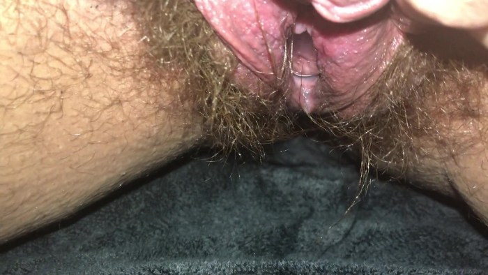 Hairy vagin in smegma