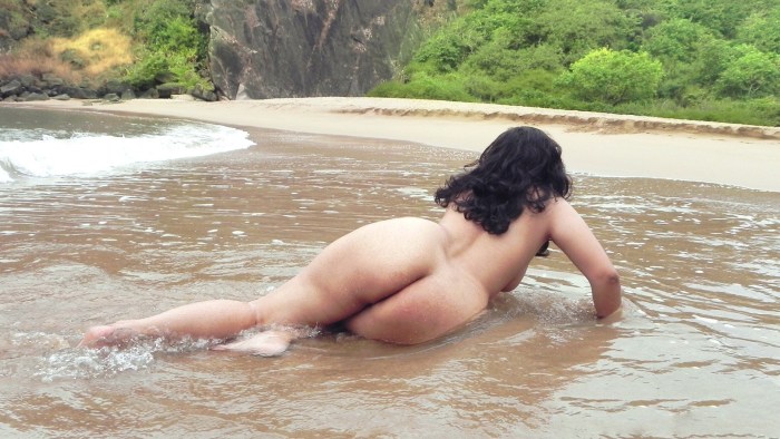 BBW Beach hot springs