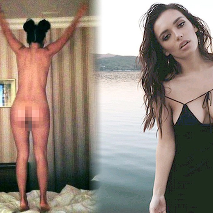 Olga Alberti Naked Futoto