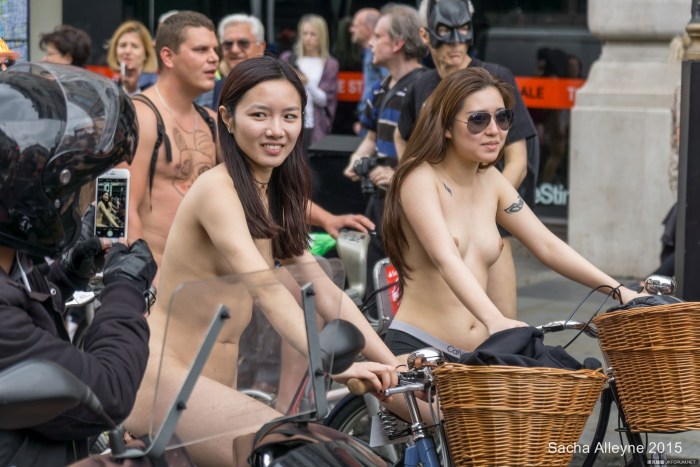 Naked Japanese girls