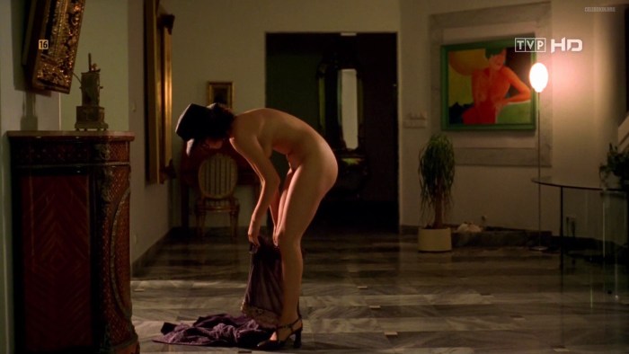 Olga Drozdova striptease