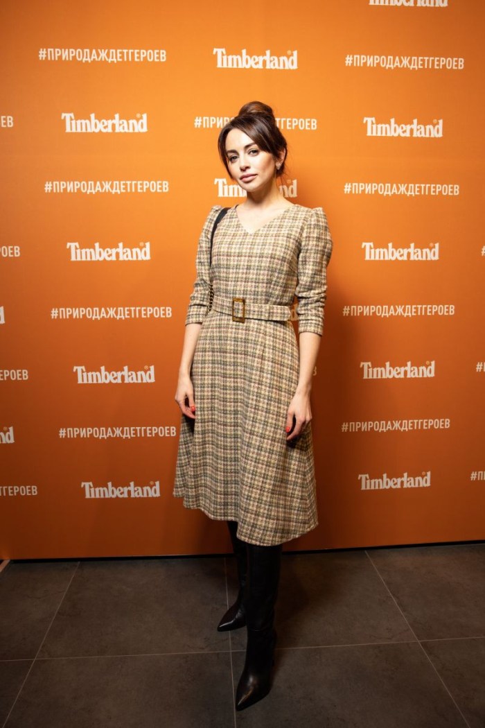 Julia Topolnitskaya in the clip exhibit