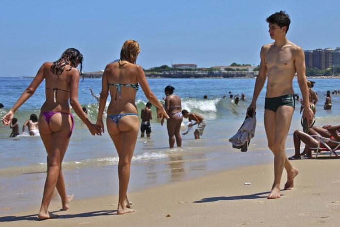Brazil beach Kopakabana Girls