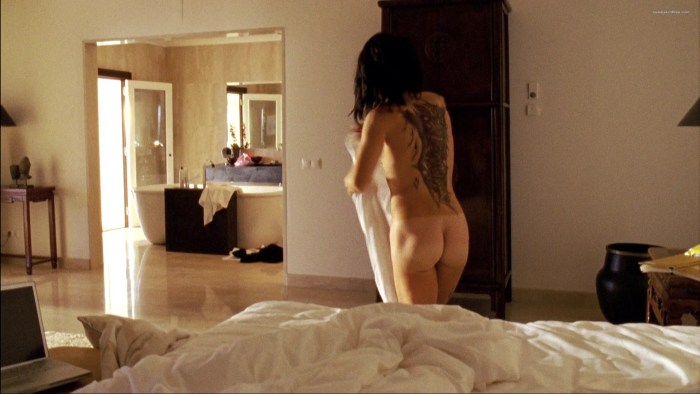 Numi Rapas Topless