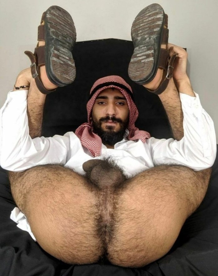 Naked hairy Arab men