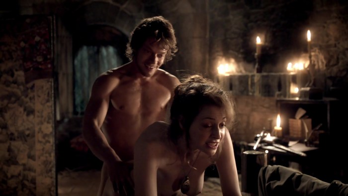 Esme Bianco is naked