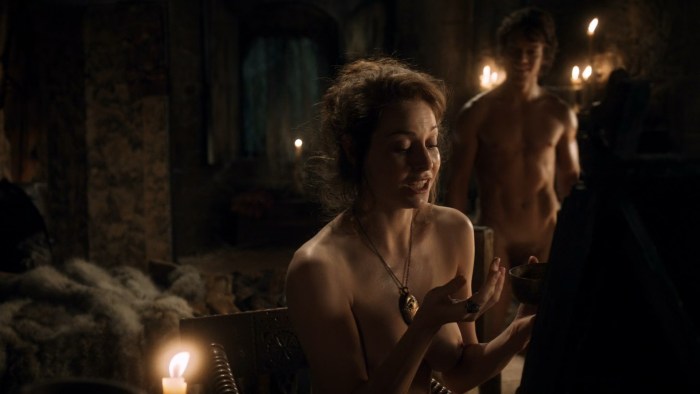 Esme Bianco is naked