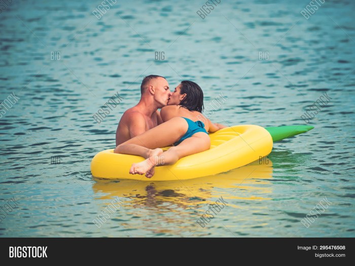 Lovers on the mattress
