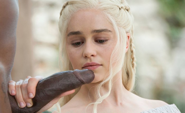 Emilia Clark Deineris BDSM