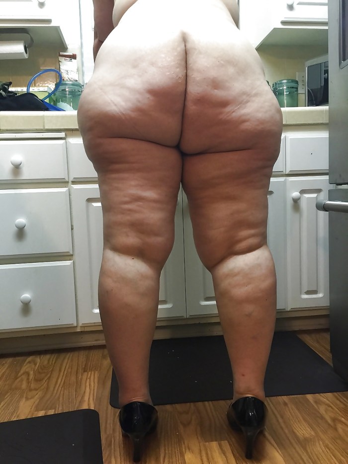 Fat women naked